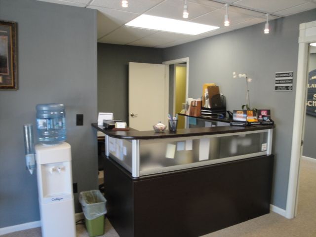 209 S Main St, Almont, MI 48003